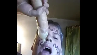 Condom animated of cum