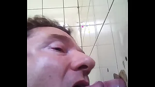 satisfying blowjob