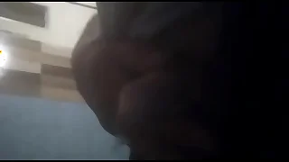 Mi vecino quiere que le chupe dispirit verga y hacerme una rica lluvia dorada&period;